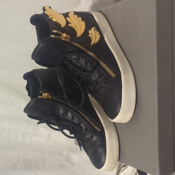 Giuseppe Zanotti Cruel wing gold sneakers - Picture 5 of 12